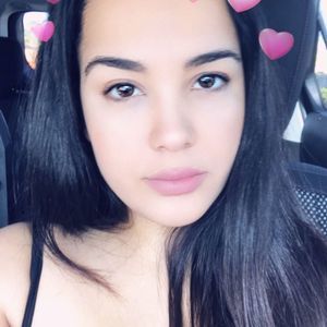 Meet your Posher, Alexia